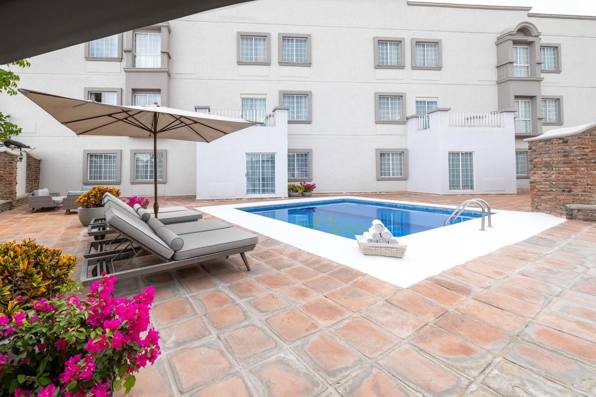 Hotel Suites Mexico Plaza Leon Campestre Exteriér fotografie